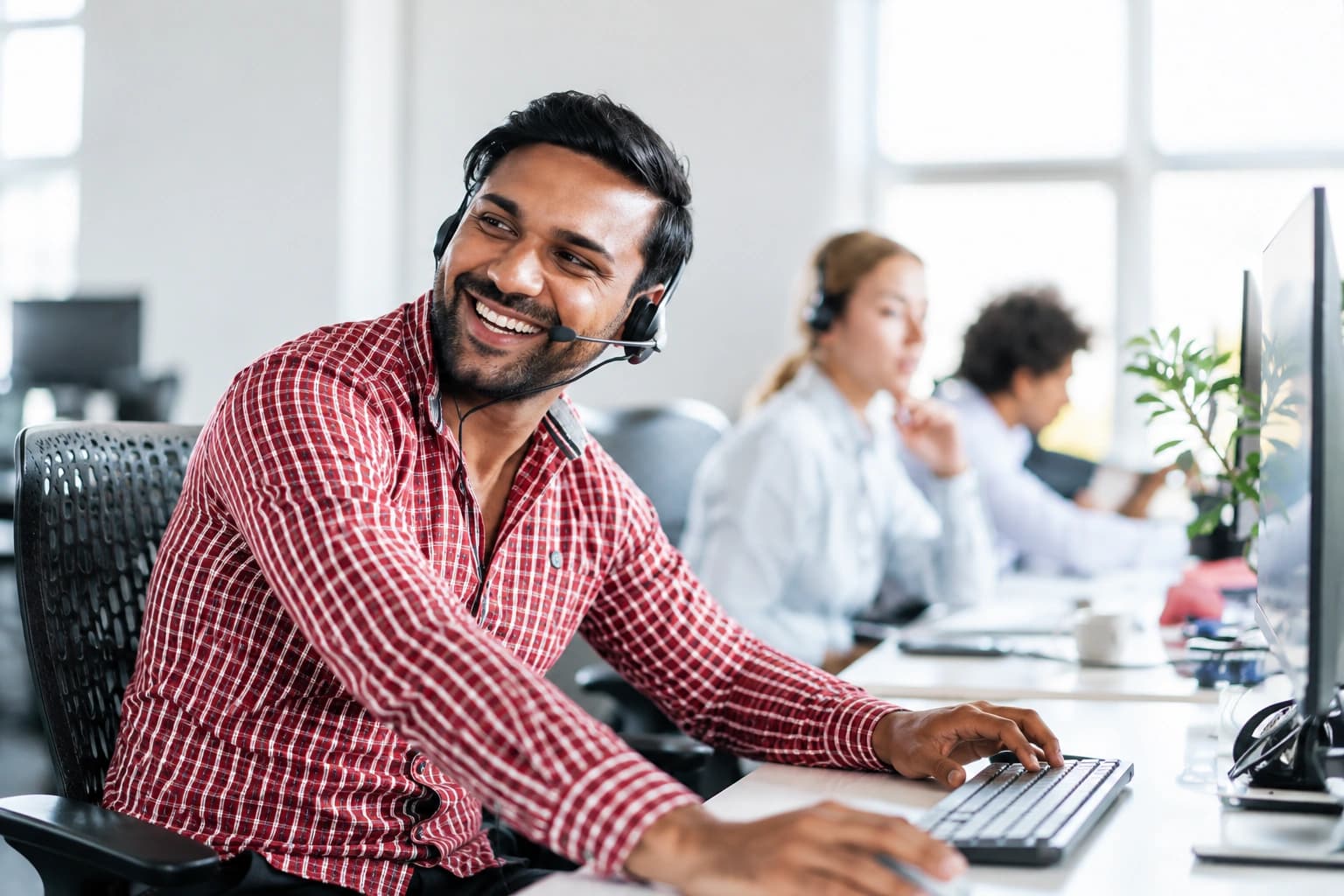 IT support specialist assisting customers